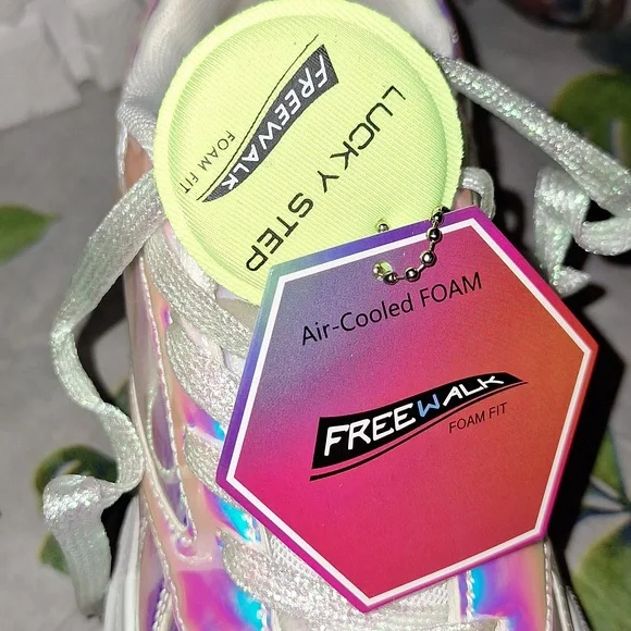 NWT SIZE 9 LUCKY STEP HOLOGRAM MEMORY FOAM PLATFORM SNEAKERS - Picture 8 of 9